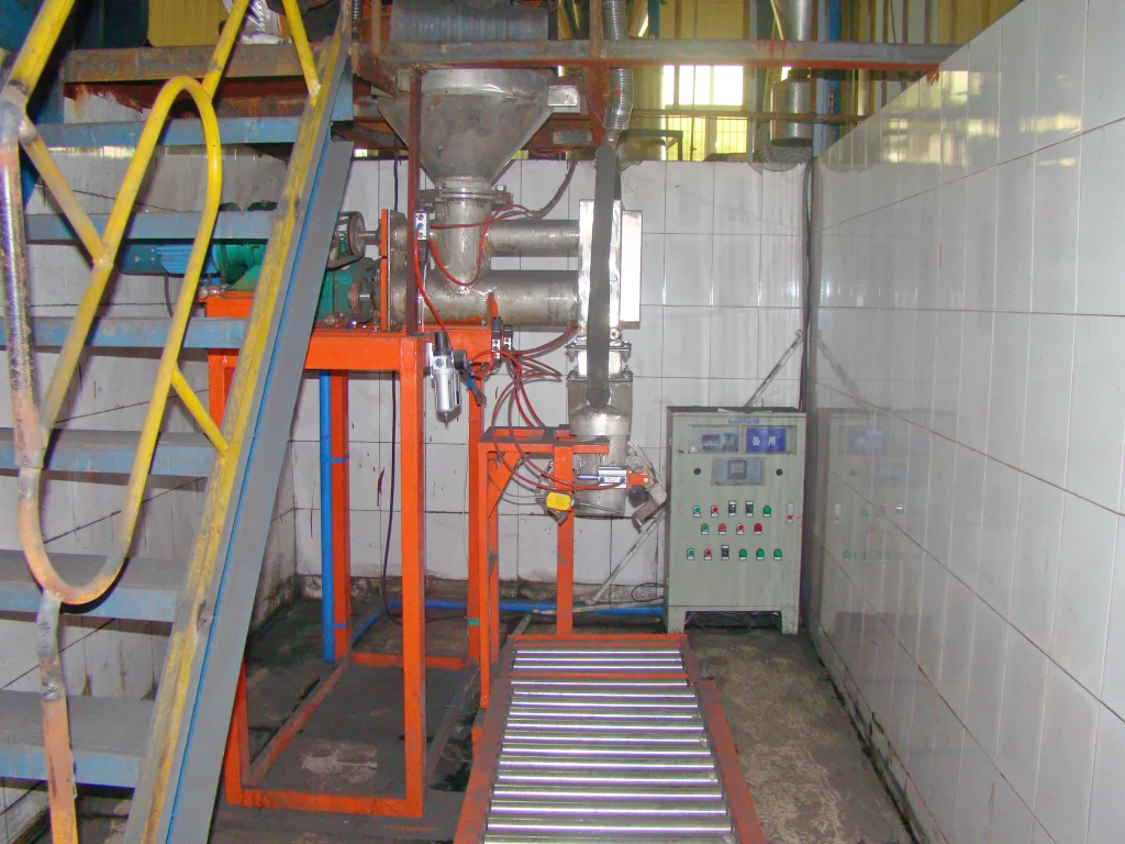 Packaging Scales: From Ton Bags to Small Pouches 116 Compound Fertilizer Packaging Machine 3
