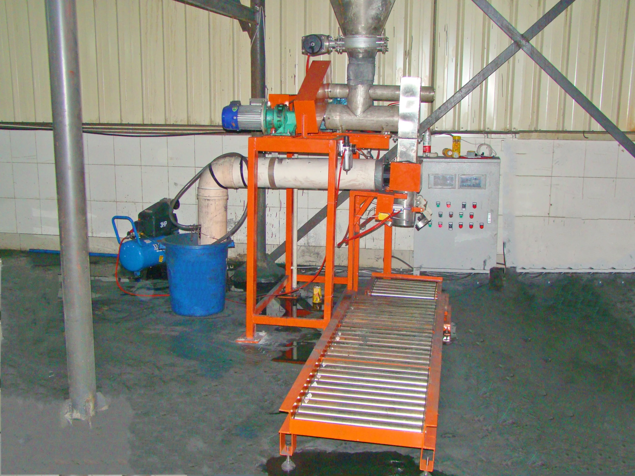 Conveyor Packaging Scale 11 Compound Fertilizer Packaging Machine 4