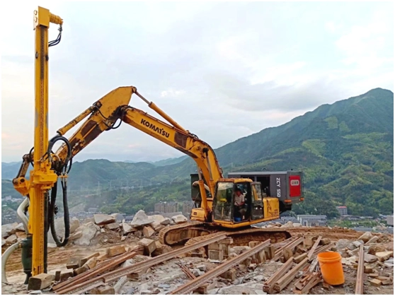 Excavator Refitting Drilling Rig 1 Excavator Refitting Drilling Rig1