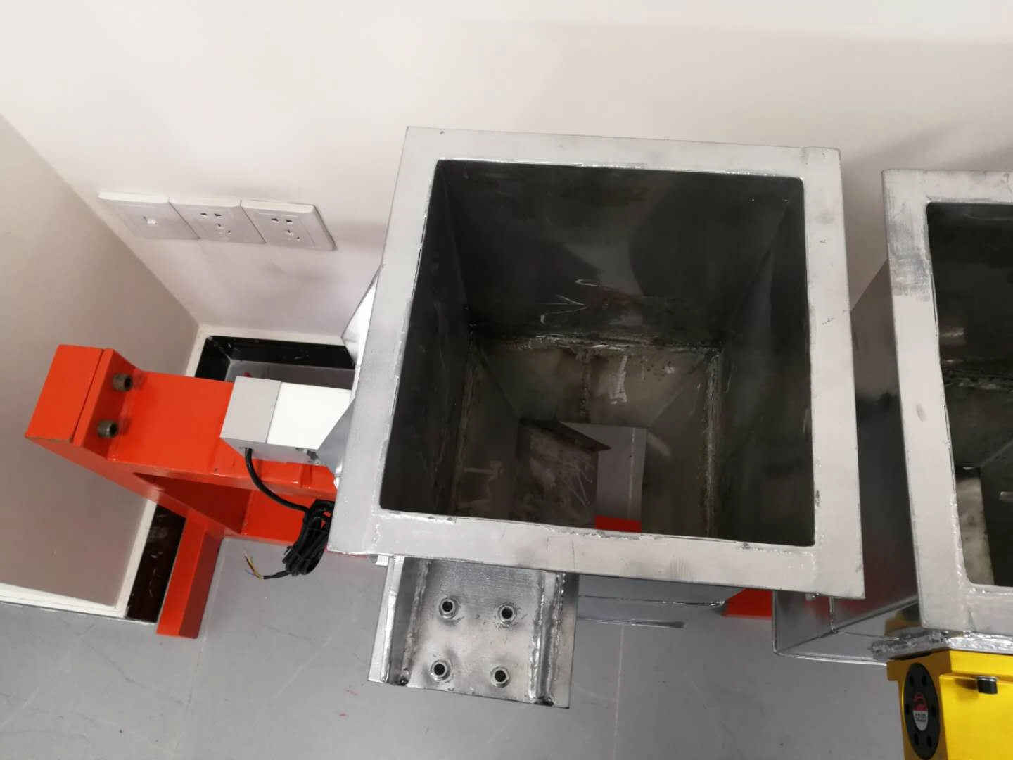 15L Small Bag Powder Packaging Machine 12 15L Small Bag Powder Packaging Machine 4