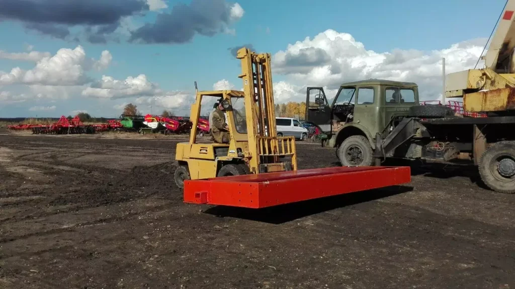 Home 28 俄罗斯地磅安装现场Russian weighbridge installation site