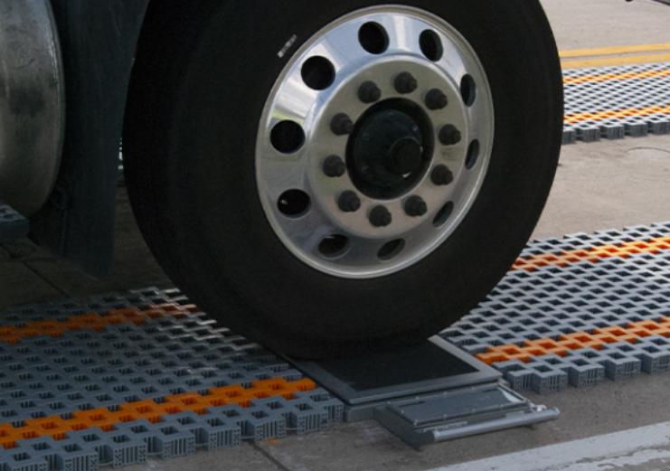 How to Weigh a Truck With Portable Scales? - Comprehensive Guide 8 use step portable truck scale