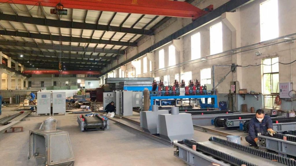 Roller conveyor on the production line
